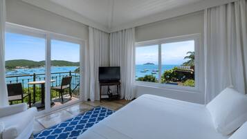 Phòng Deluxe | Minibar, két bảo mật tại phòng, trang trí khác biệt