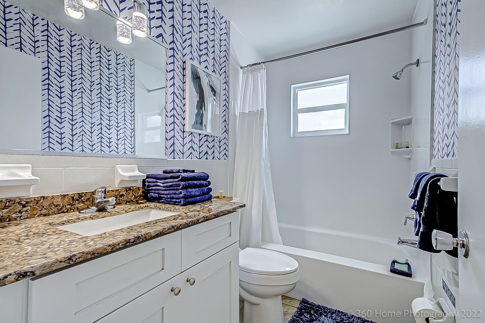 apartment, 2 bedrooms, balcony (gulf view) | bathroom | combined shower/bathtub, free toiletries, hair dryer, towels