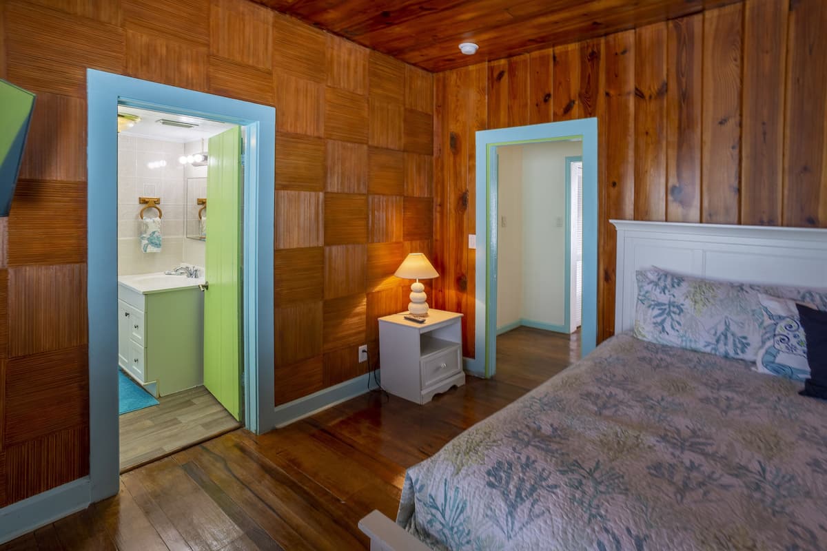 Tripla familiare, 3 camere da letto, 2 bagni | Ferro/asse da stiro, Wi-Fi gratuito, lenzuola