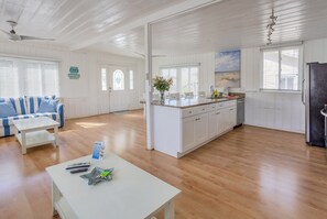 华丽公寓, 2 间卧室, 使用泳池, 海滨 | 私人厨房 | 大冰箱、微波炉、烤箱、炉灶
