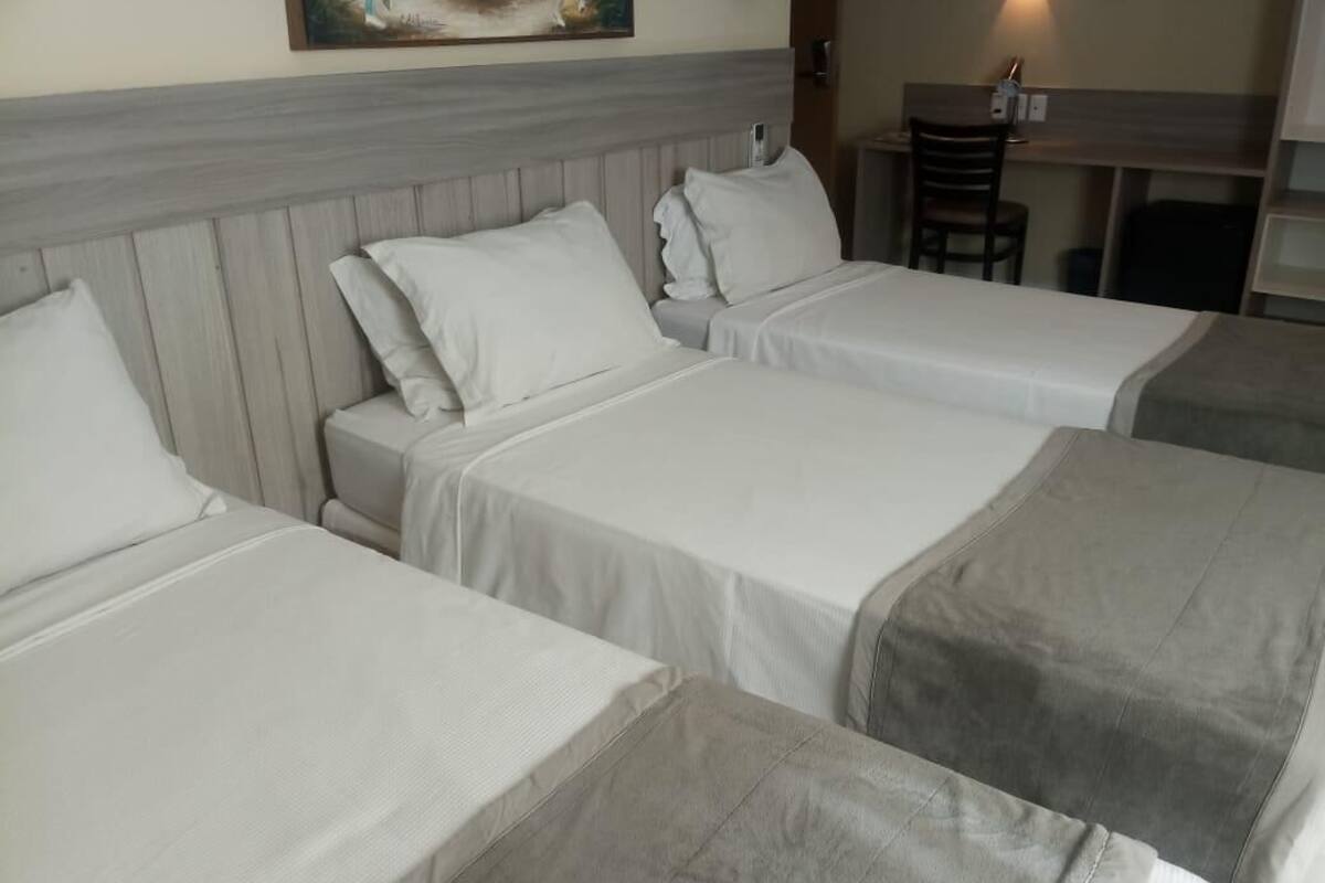 Minibar, coffre-fort, rideaux d’obscurcissement, accès au Wi-Fi (inclus)