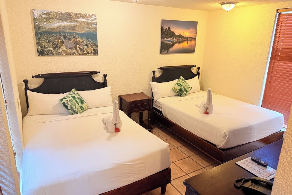 Las Sirenas by Mayan Princess Double Deluxe Studio | 1 bedroom, Egyptian cotton sheets, premium bedding, pillowtop beds
