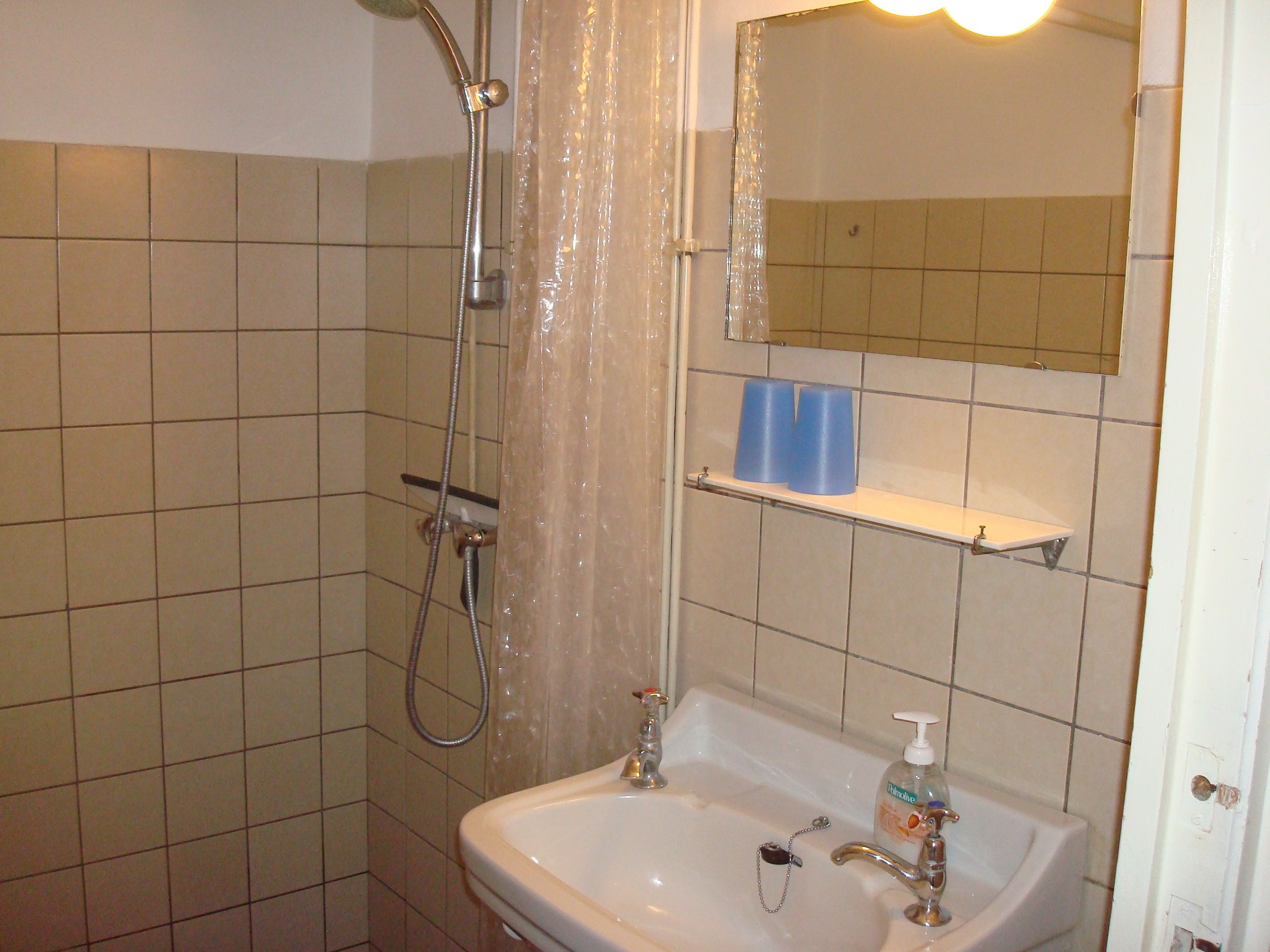 double room, 2 single beds | bathroom | hair dryer, heated floors, towels