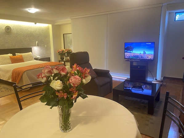 Suite | Living area