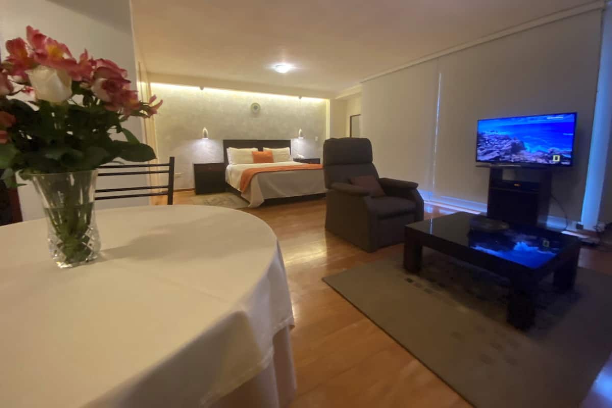 Suite | 1 Schlafzimmer, Zimmersafe, individuell dekoriert