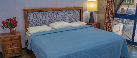 Quarto triplo (Marilyn Monroe) | Cofres nos quartos, roupa de cama