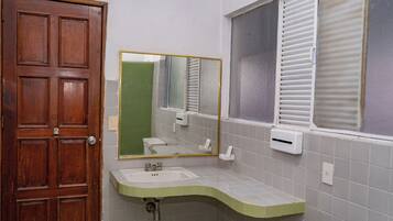 Quarto família | Banheiro