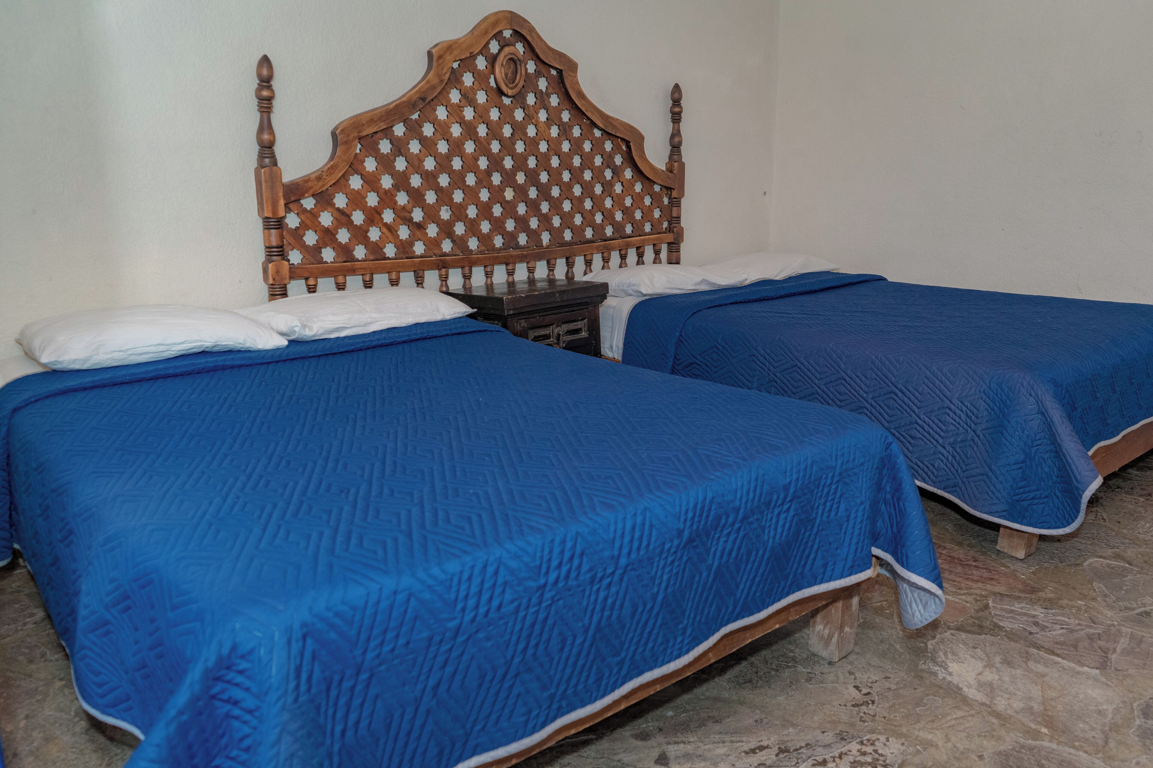 Standard Quadruple Room | In-room safe, bed sheets