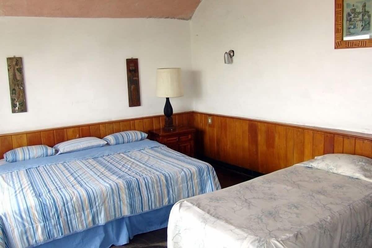 Standard Room | In-room safe, bed sheets