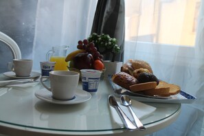 Room - B&B Le Fornaci (Rome)