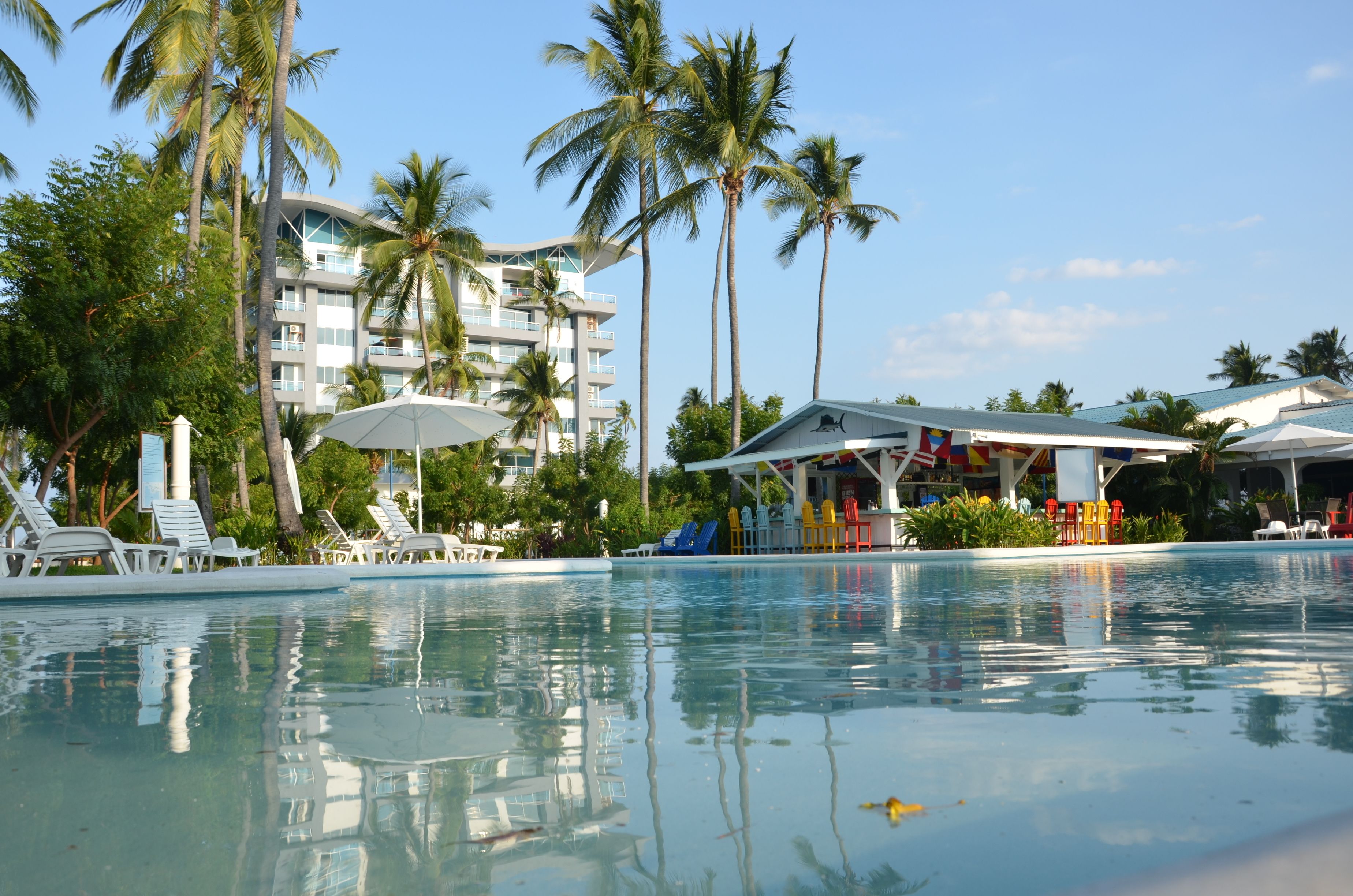 2 outdoor pools, sun loungers
