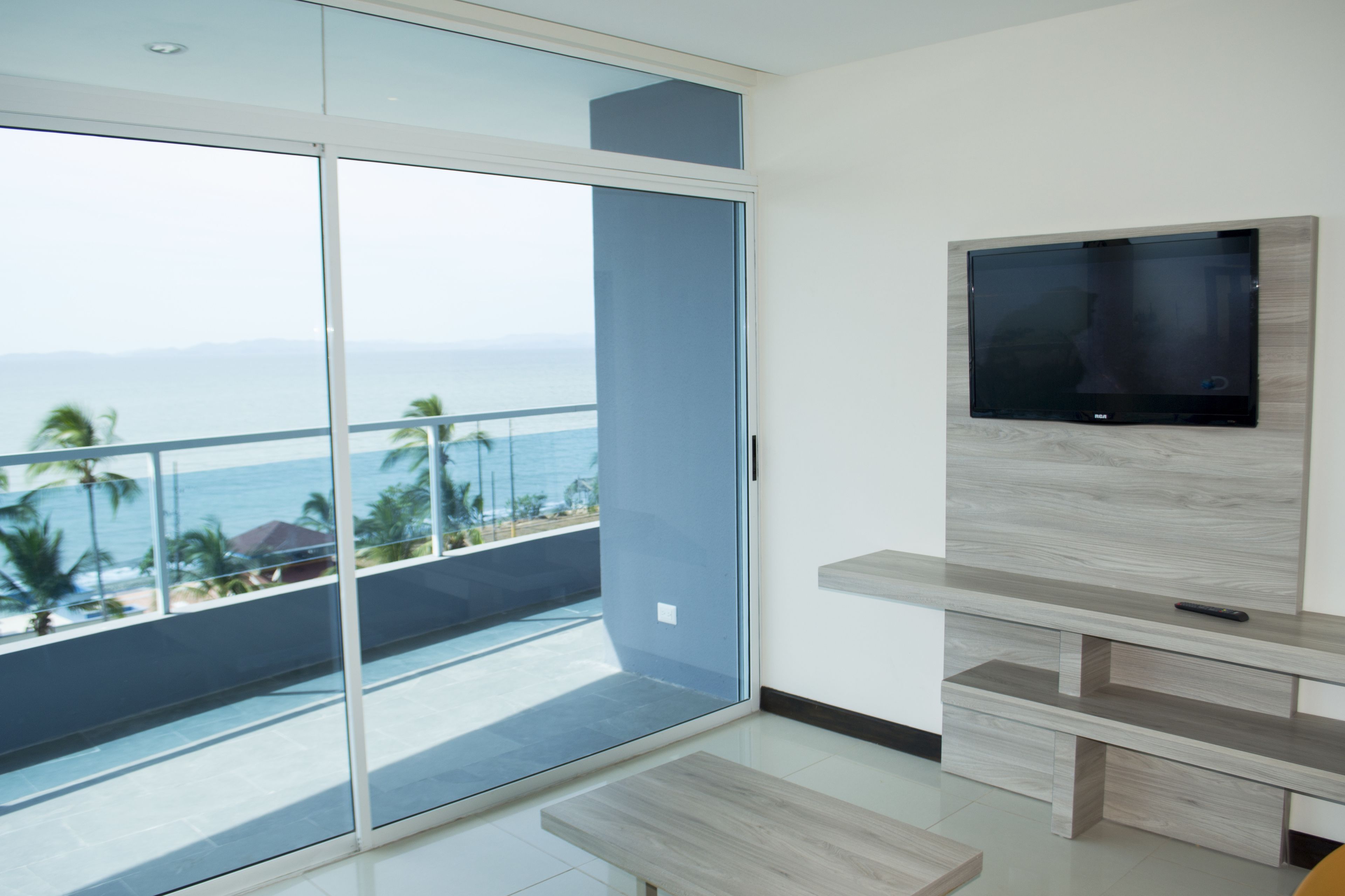 Apartamento, dos dormitorios. | 客厅 | 32-英寸电视（配备有线频道）