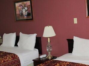 Room, 2 Queen Beds, Smoking