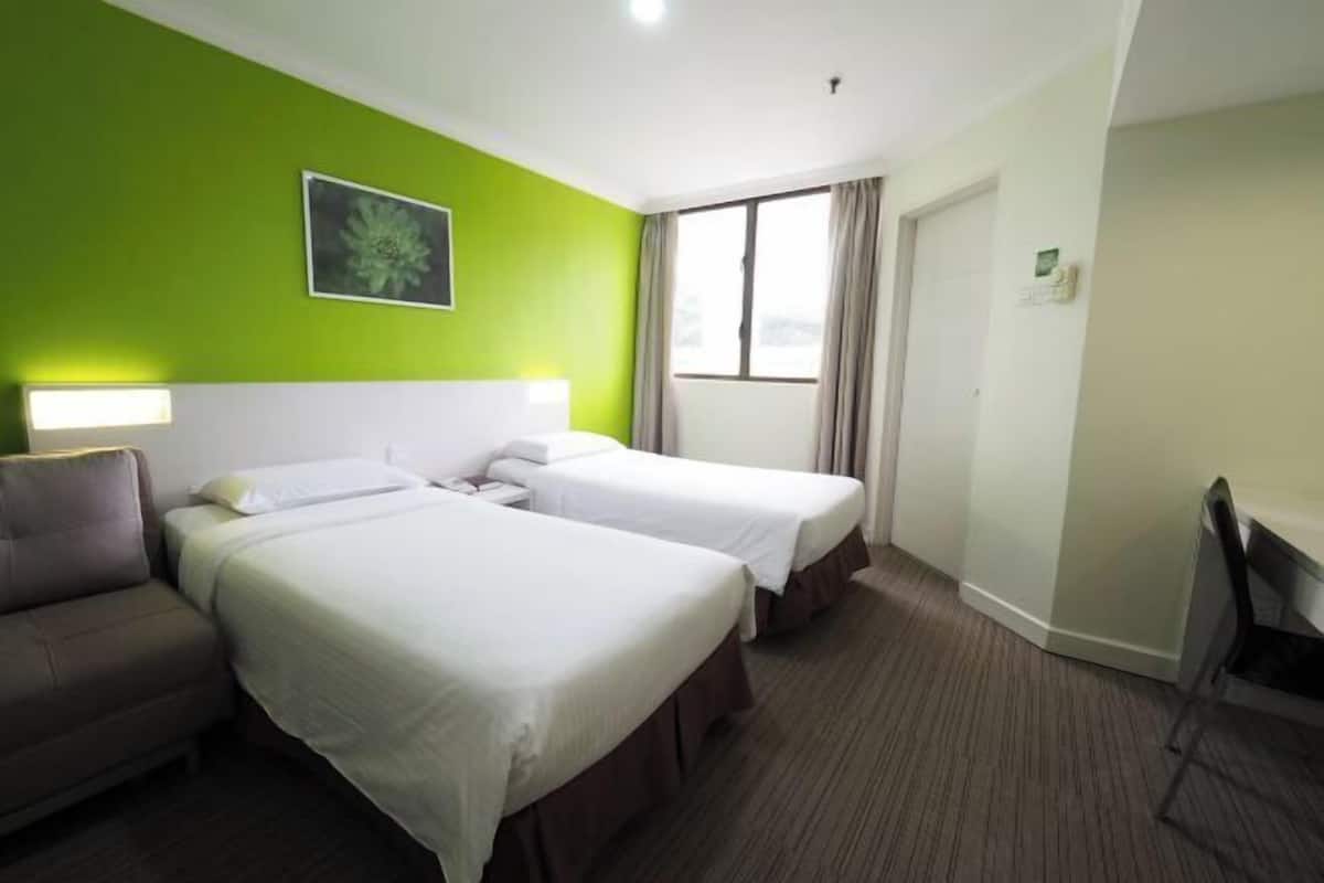 In-room safe, free WiFi, bed sheets