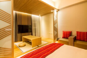 Comfort Double Room (River View) | 1 bedroom, premium bedding, minibar, in-room safe - Uni Resort KU-KUAN (Taichung)