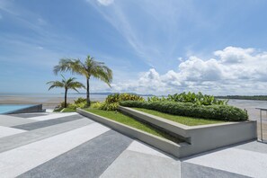 Outdoor pool, open 10:00 AM to 7:00 PM, free pool cabanas, pool loungers - Cove 55 (Kuching)