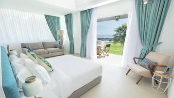 Cove Balcony Suite | Minibar, Zimmersafe, Schreibtisch, Verdunkelungsvorhänge