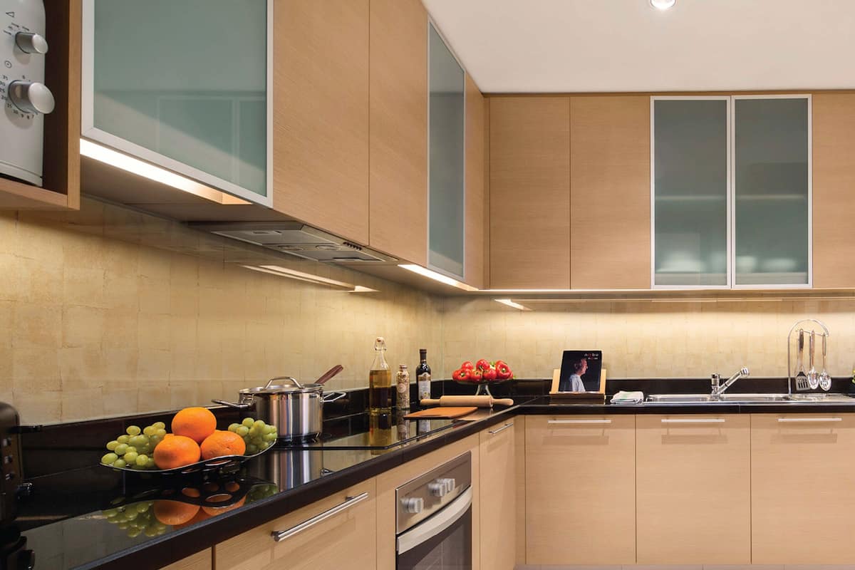 Full-sized fridge, microwave, stovetop, coffee/tea maker