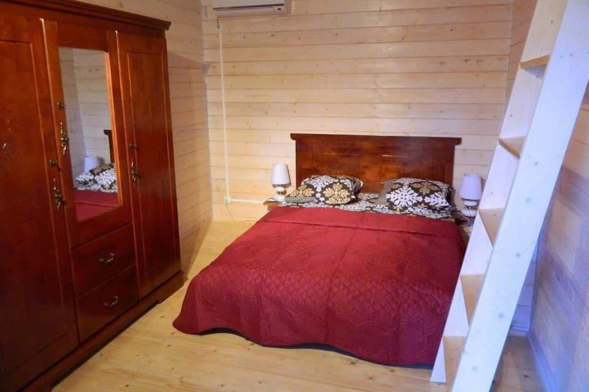 Bungalow | 1 bedroom, individually decorated, individually furnished
