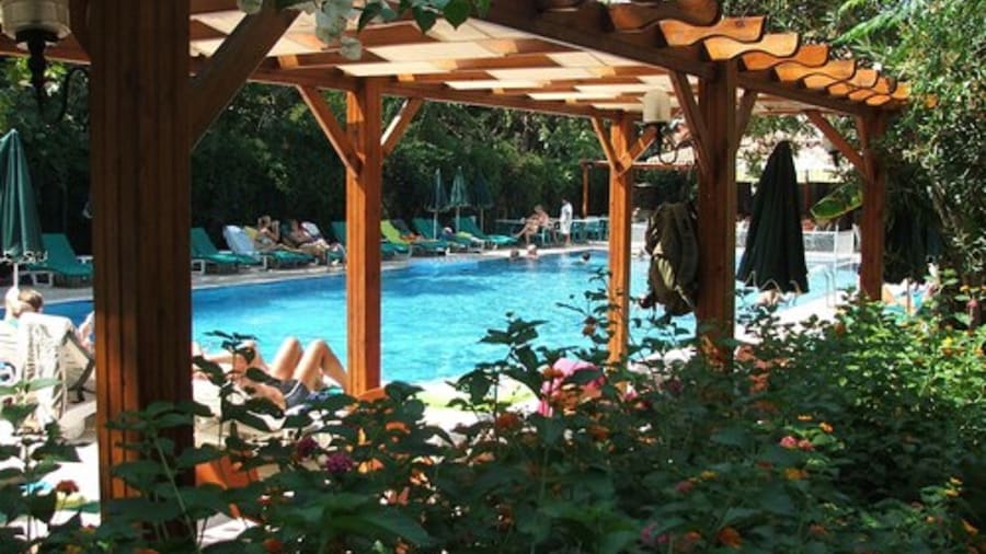 Perdikia Beach Hotel