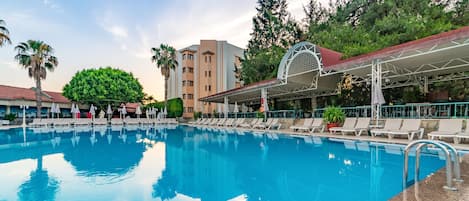 Indoor pool, 2 outdoor pools, pool umbrellas, sun loungers