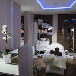 Sauna, Turkish bath/hammam, body treatments, aromatherapy