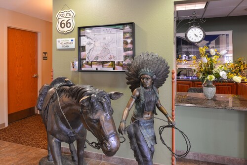 Country Hearth Inn & Suites Edwardsville St. Louis