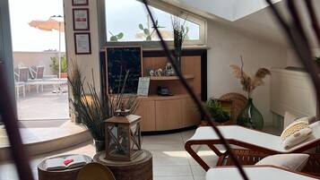 Body treatments, facials, massages