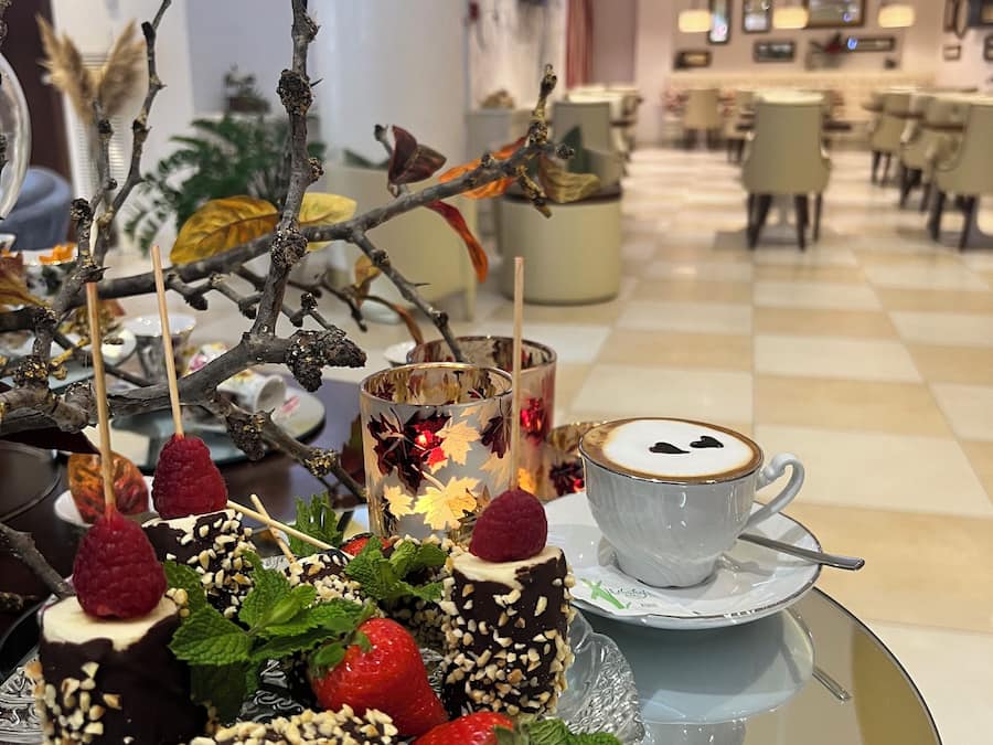 Ruang istirahat di lobi