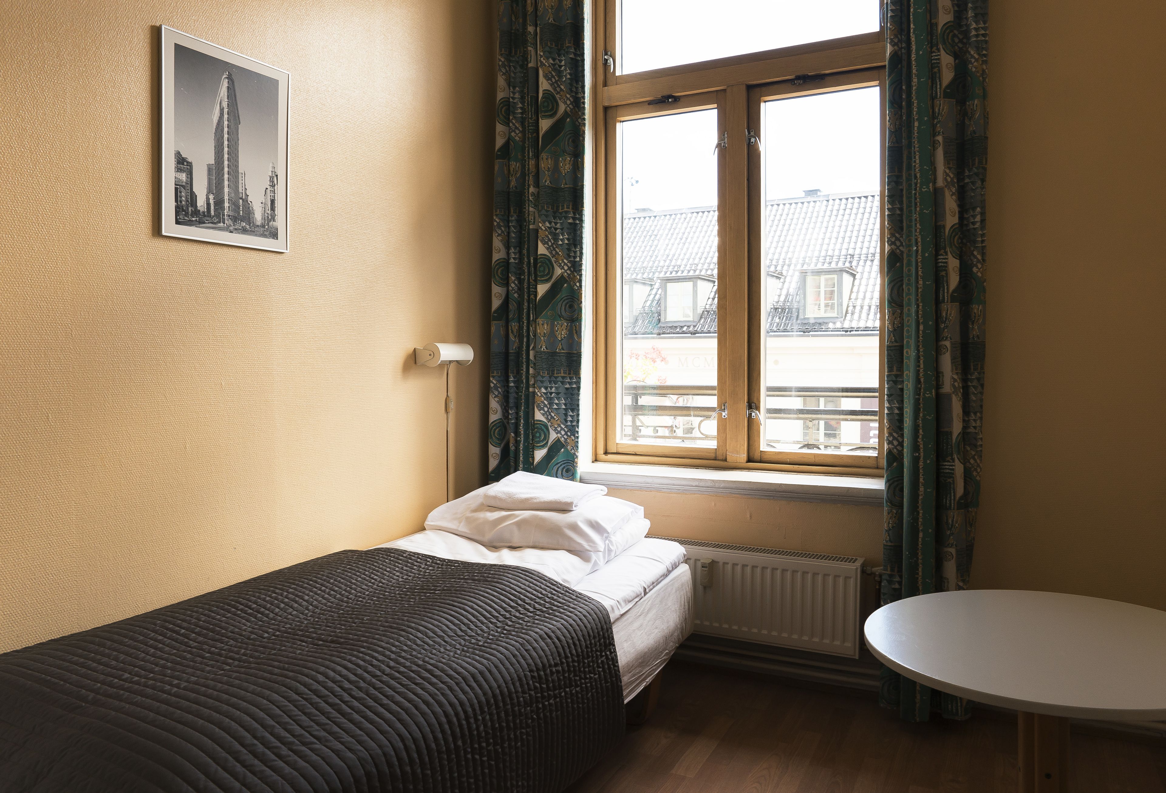 economy twin room, shared bathroom | 1 bedroom, free wifi, bed sheets, wheelchair access