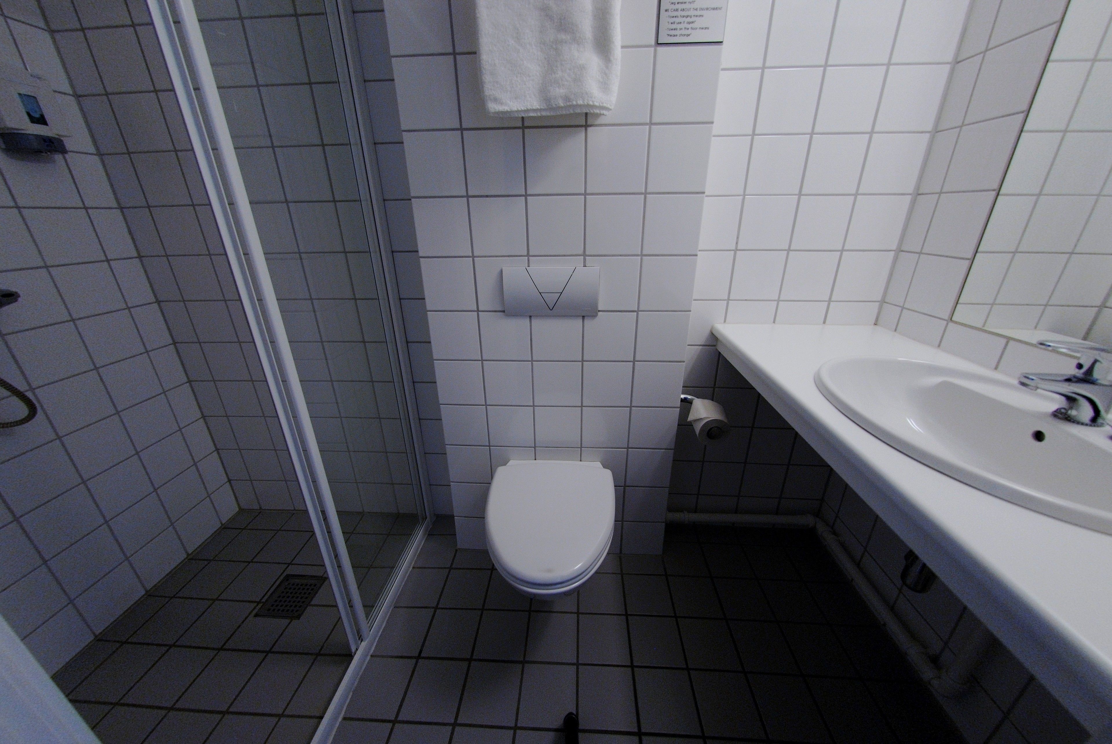 single room | bathroom | eco-friendly toiletries, heated floors, towels