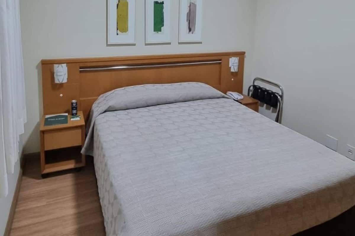 2 chambres, coffre-fort, bureau, rideaux dâobscurcissement