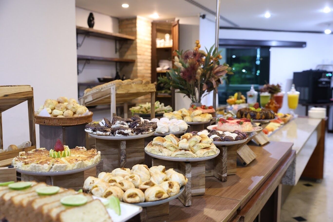 Free daily buffet breakfast