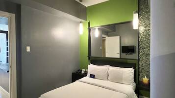 One Bedroom Premier | Bathroom | Shower, free toiletries, hair dryer, slippers