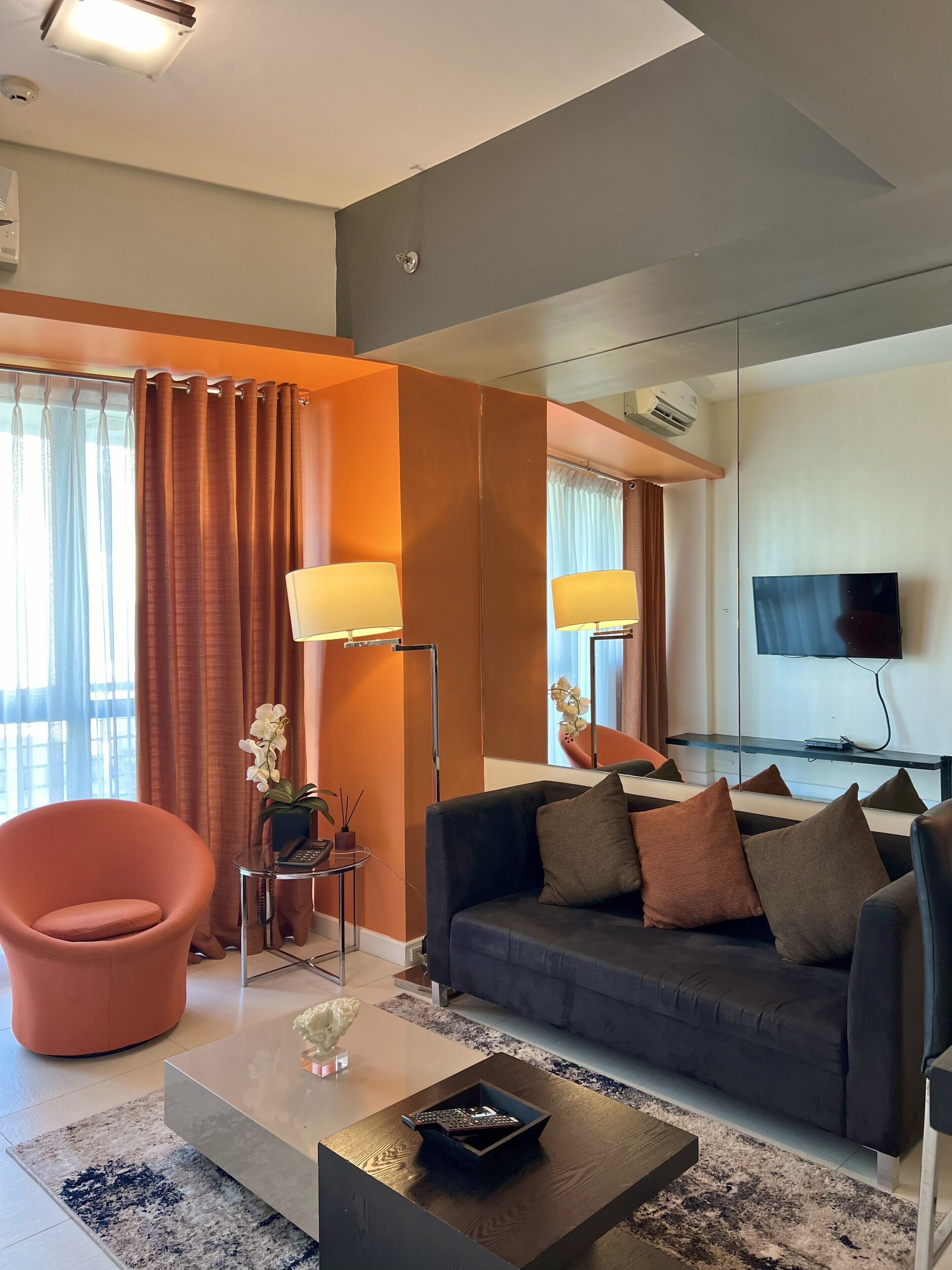 one bedroom premier | living area | flat-screen tv