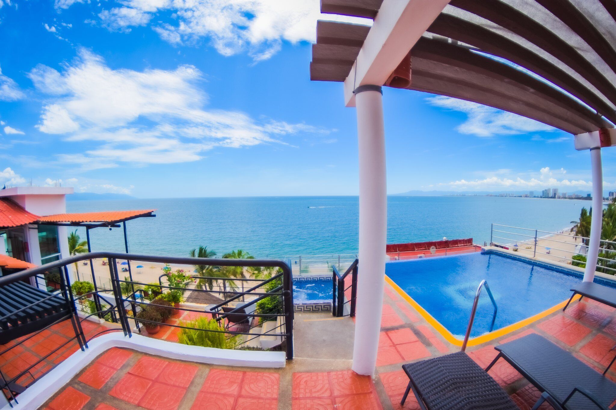 outdoor pool, open 10 am to 10 pm, pool loungers