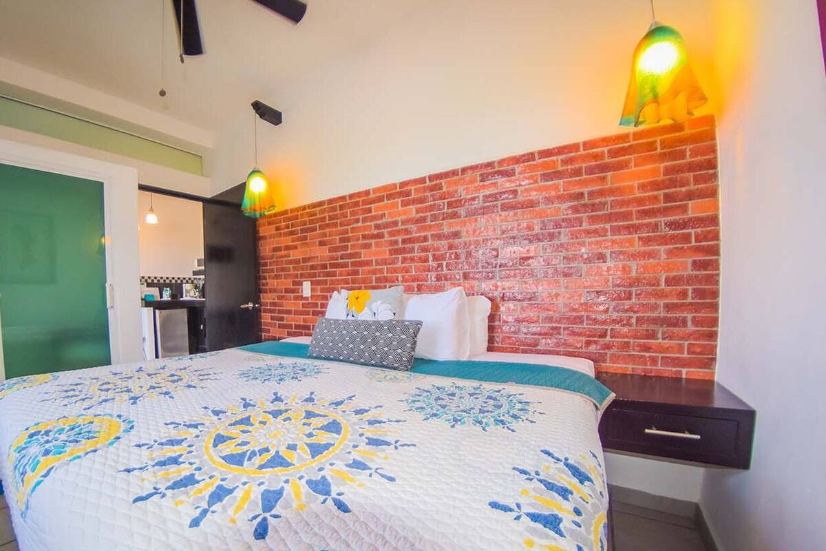 1 bedroom, in-room safe, free wifi, bed sheets