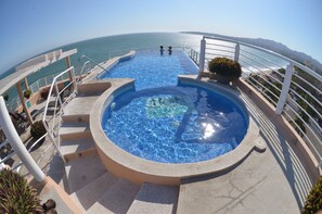 Outdoor pool - Hotel Boutique Suites Nadia Bucerias (Bucerías)