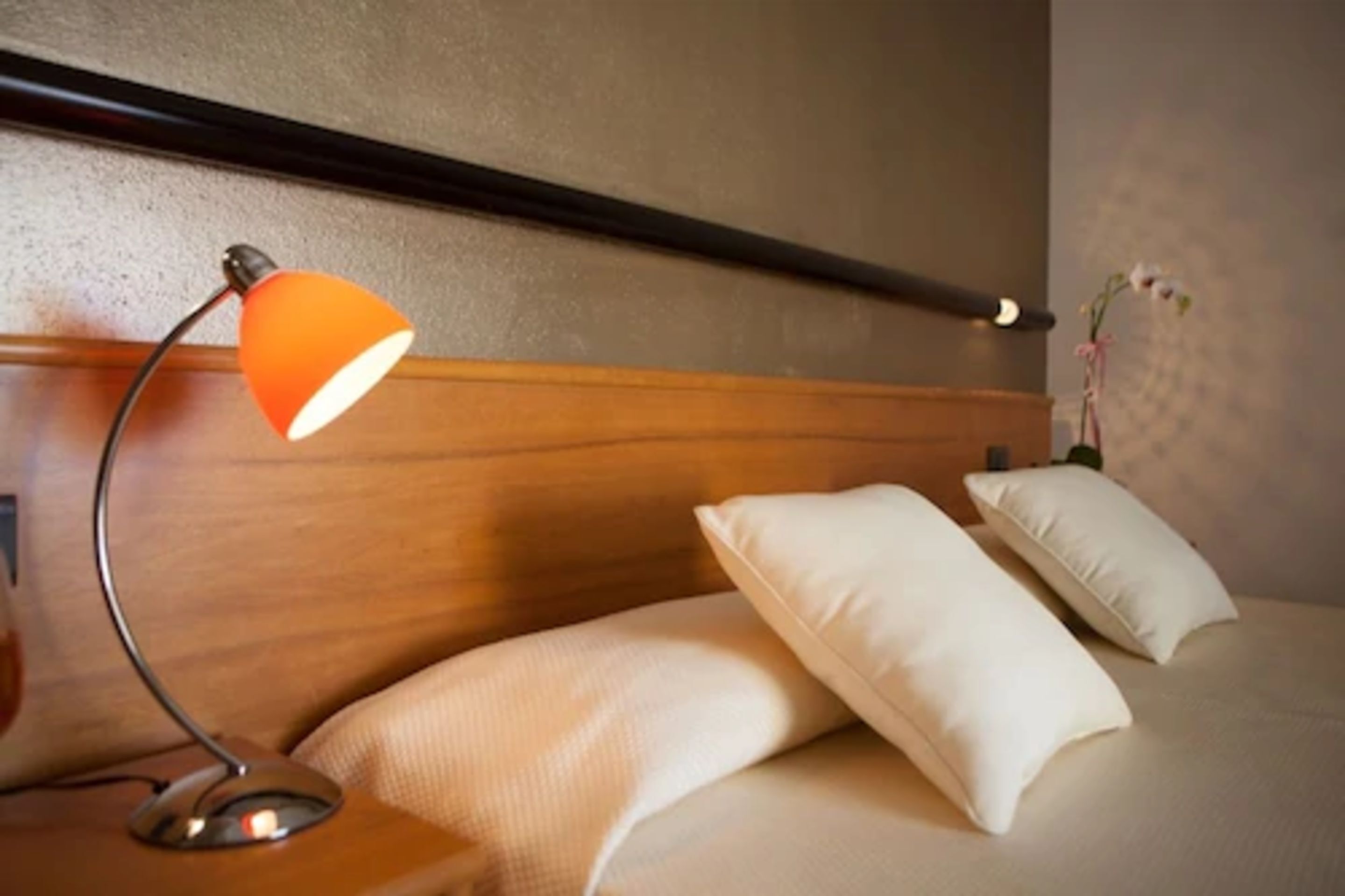 premium bedding, in-room safe, desk, free wifi