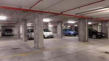 Selvstændig parkering (5 EUR pr. nat)