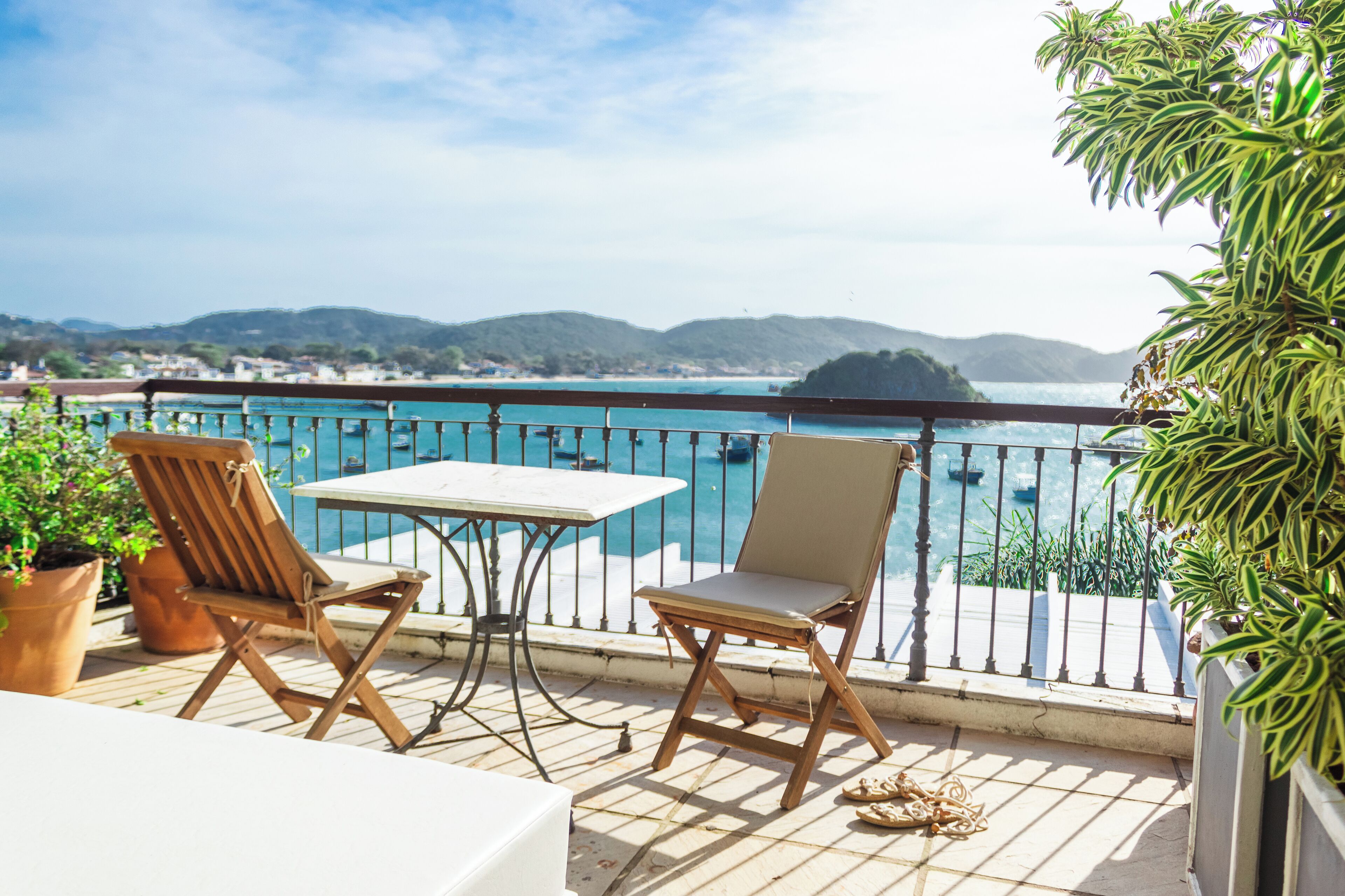 Een minibar, een kluis op de kamer, individueel gedecoreerd