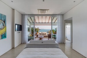 Míníbar, öryggishólf í herbergi, sérhannaðar innréttingar