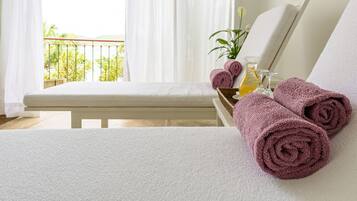 Couples treatment rooms, body treatments, hot stone massages