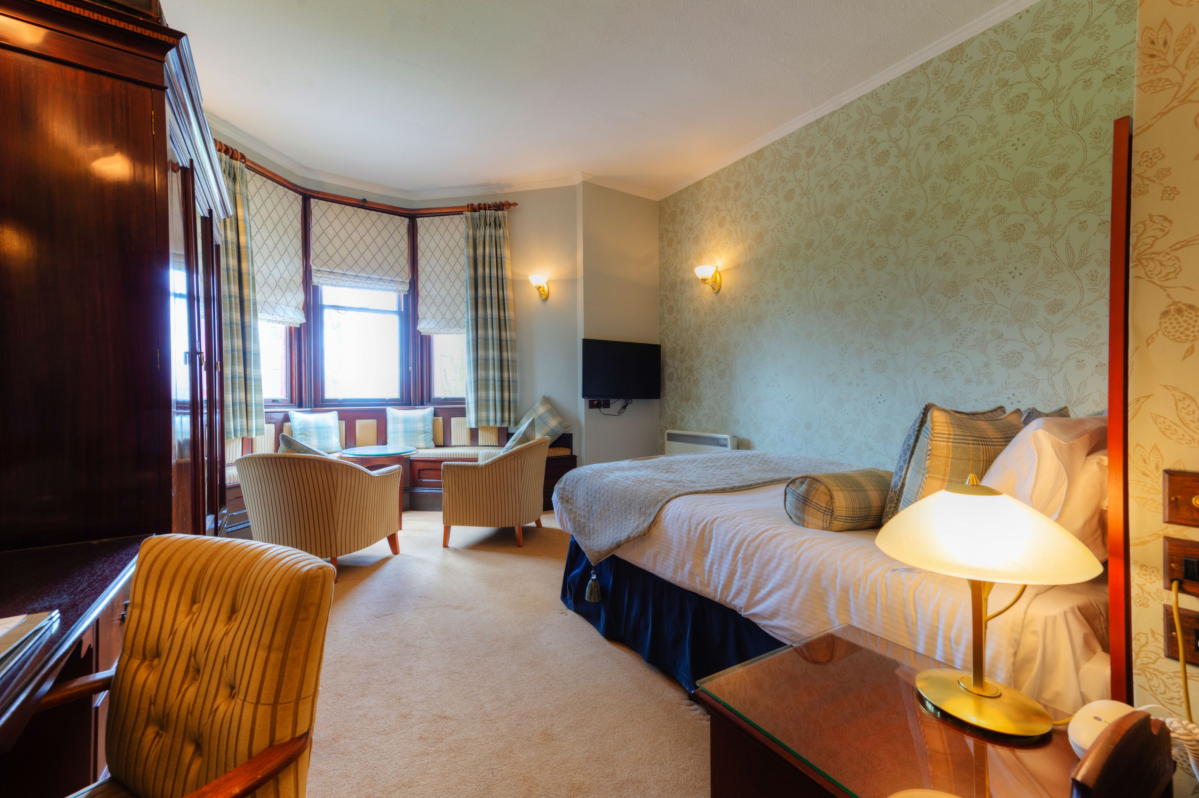manor house room | in-room safe, individually decorated, desk, iron/ironing board