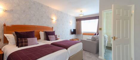 In-room safe, individually decorated, desk, iron/ironing board