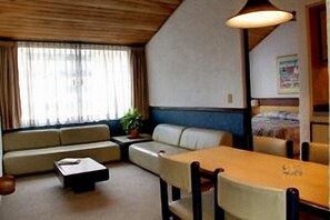 Apartment, 1 Bedroom | Living area - Suites Real 85 (Bogota)