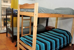 Dortoir Partagé, salle de bains commune (8 People) | Salle de bain