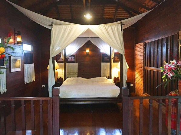 Honeymoon House, 1 Double Bed, Pool View | Minibar, rollaway beds, free WiFi