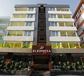 Aerial view - Kleopatra Suit Hotel  (Alanya)