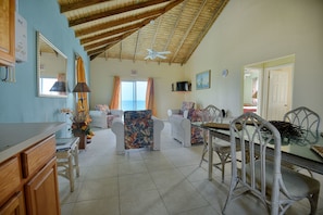 Apartment, 2 Bedrooms | Down comforters, iron/ironing board, bed sheets
